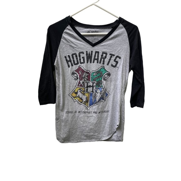 Wizarding‎ World Hogwarts Grey and black Jersey shirt size small - Picture 1 of 3